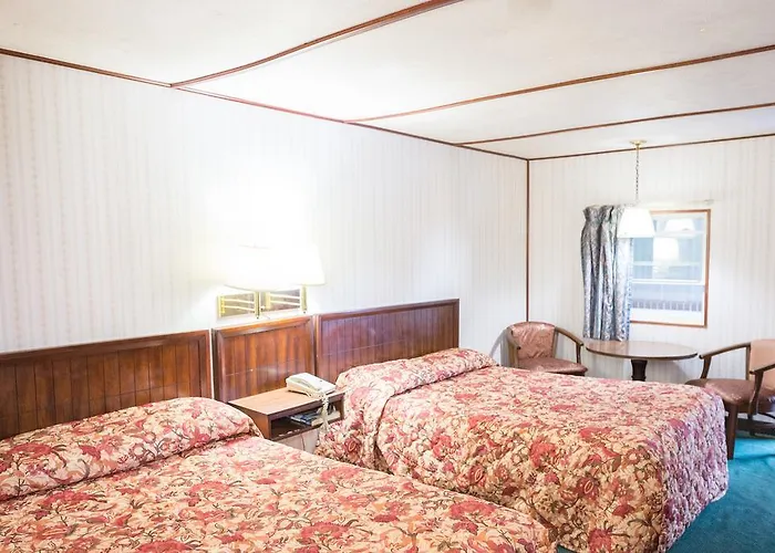 Dutch Treat Motel