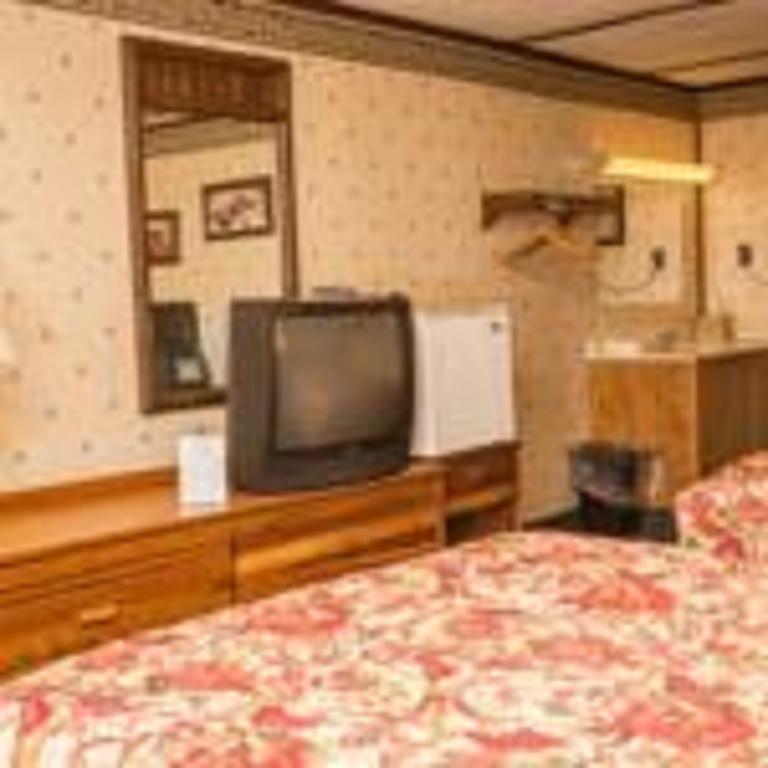Dutch Treat Motel 2*